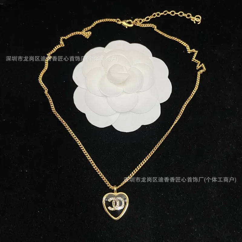 Spade Heart Full Diamond Necklace Women's Versatile Sweet Heart Enamel Stud Earrings Tide