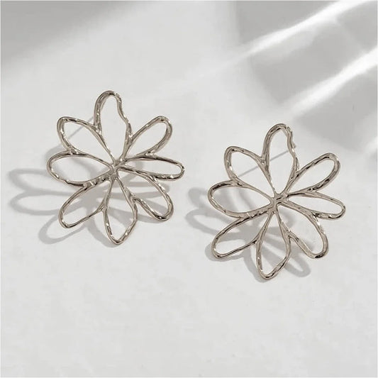 Textured Wire Flower Stainless Steel Stud Earrings for Women Gold Color Vintage Statement Blossom Jewelry Gift