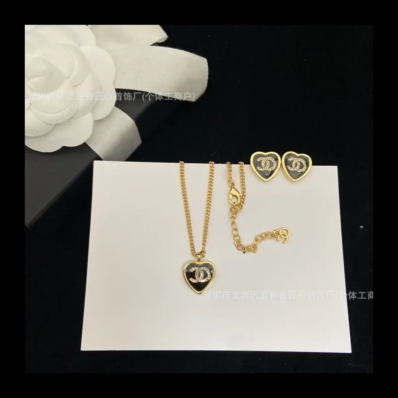 Spade Heart Full Diamond Necklace Women's Versatile Sweet Heart Enamel Stud Earrings Tide